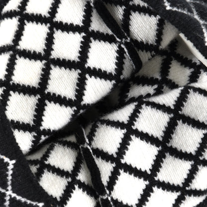 Chanel Cashmere Quilted Logo Beanie Hat Black White 3 of 5