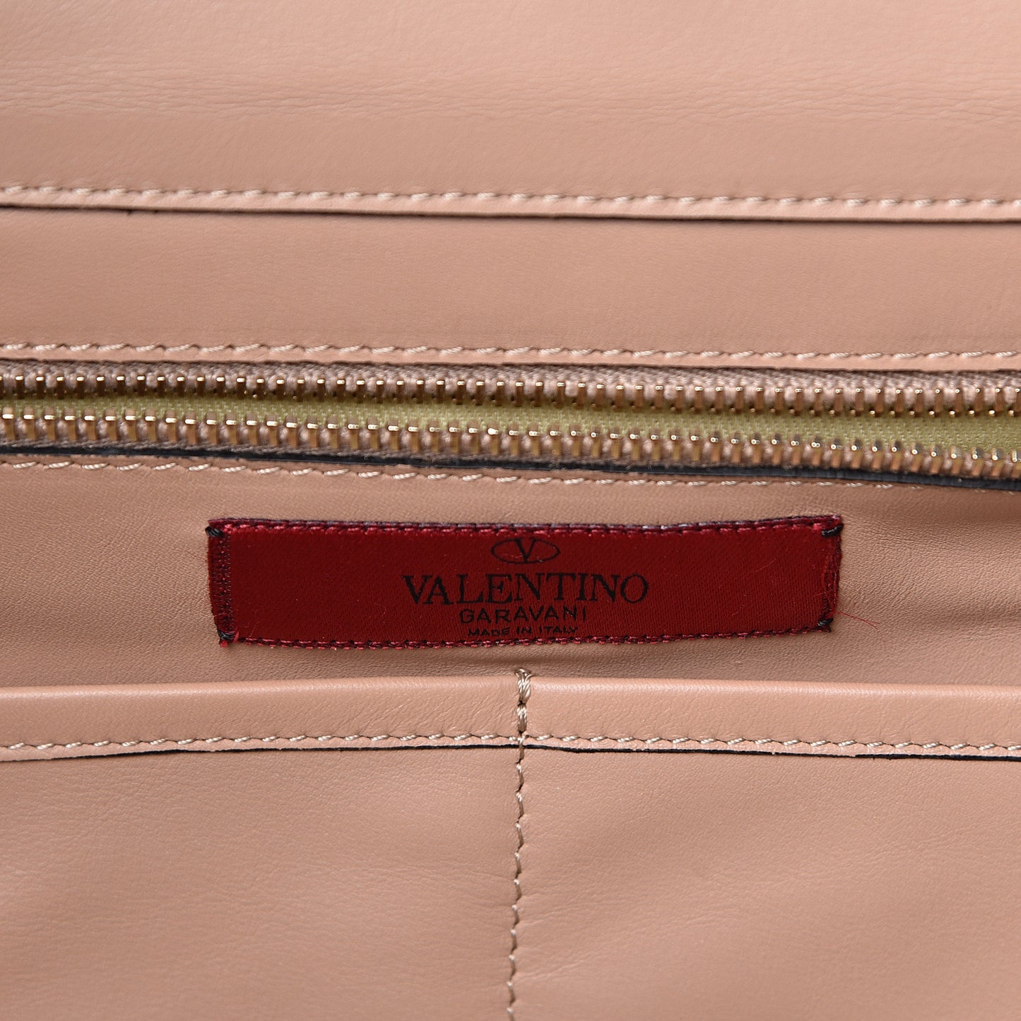 Vitello Medium Rockstud Tote Soft Noisette