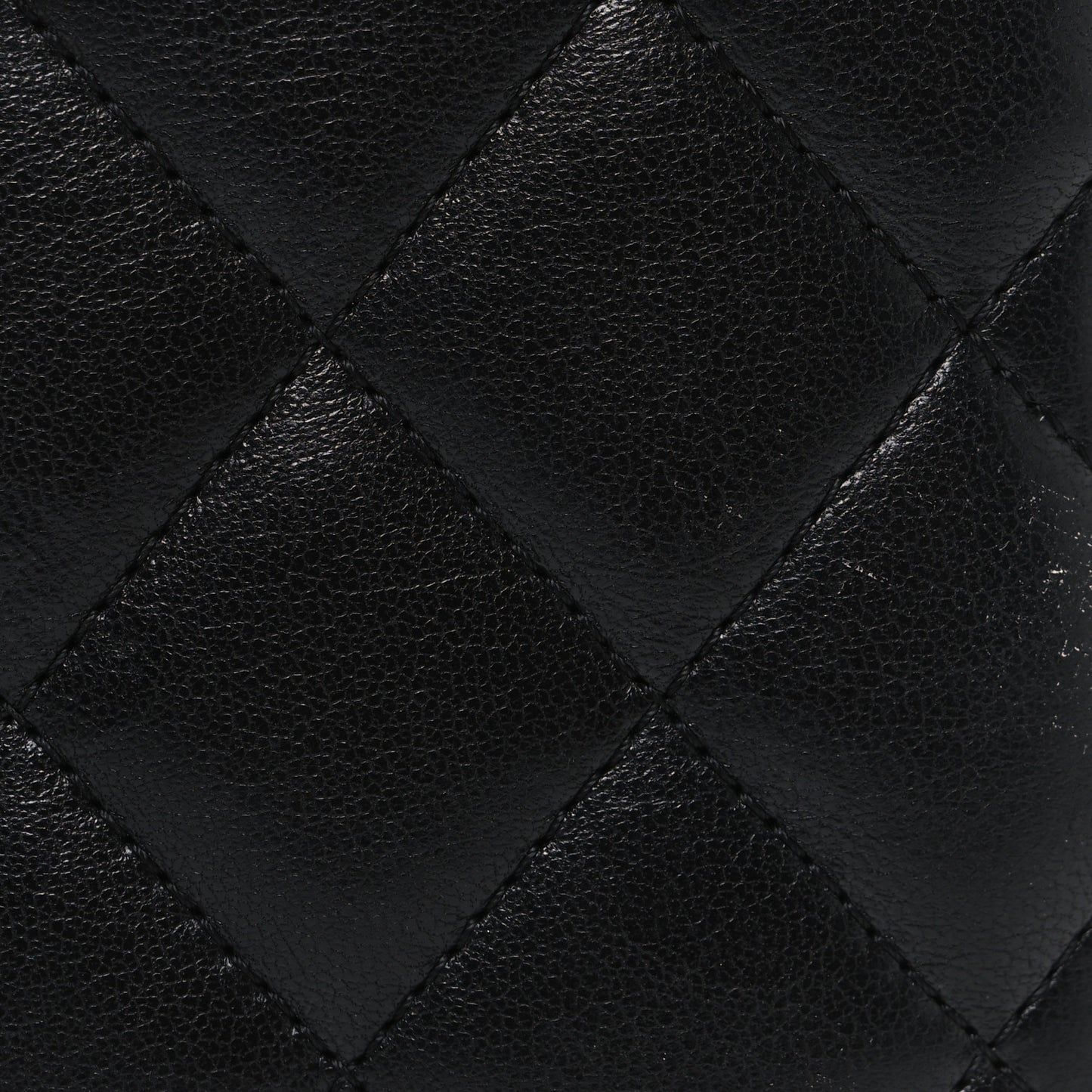 Lambskin Quilted Wallet On Chain WOC Black