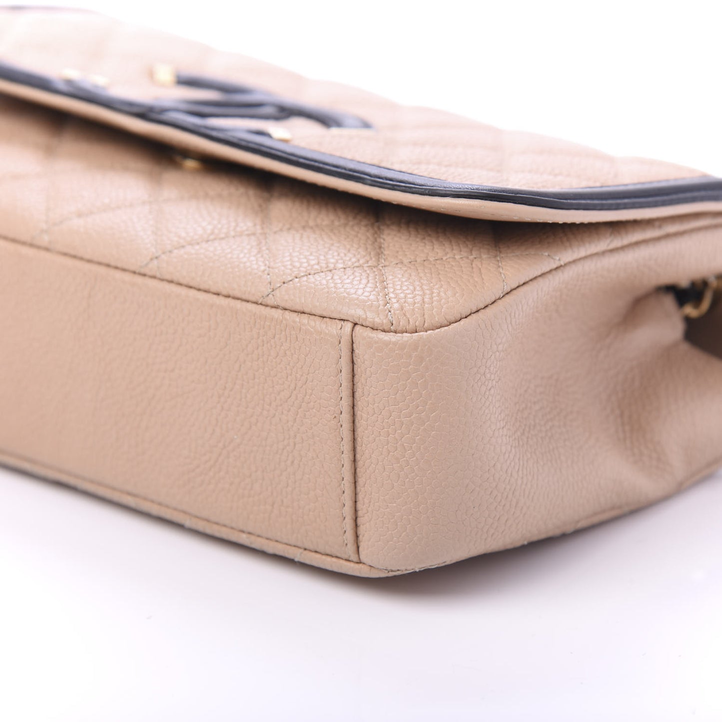 Caviar Quilted Small CC Filigree Flap Beige Black