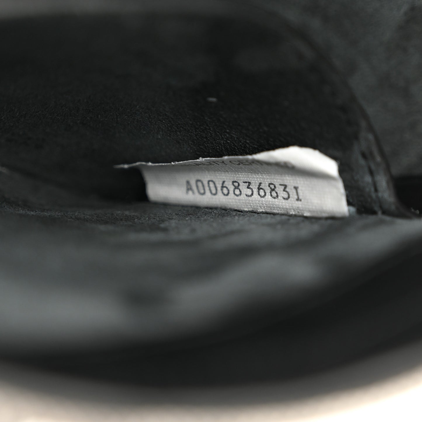 Calfskin Intrecciato Small Virgule Black