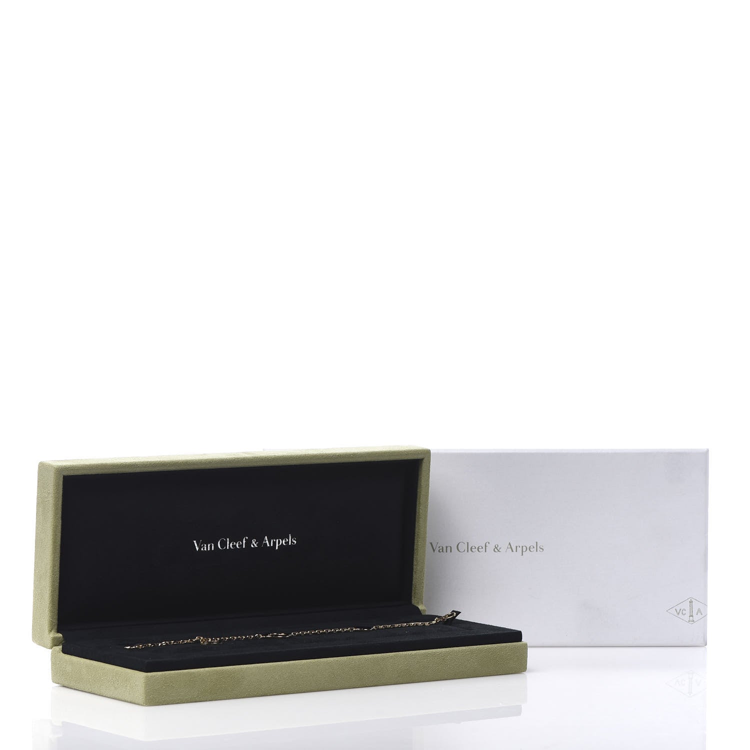 Van Cleef & Arpels 18K Yellow Gold 3 Motifs Byzantine Alhambra Bracelet 7 of 7