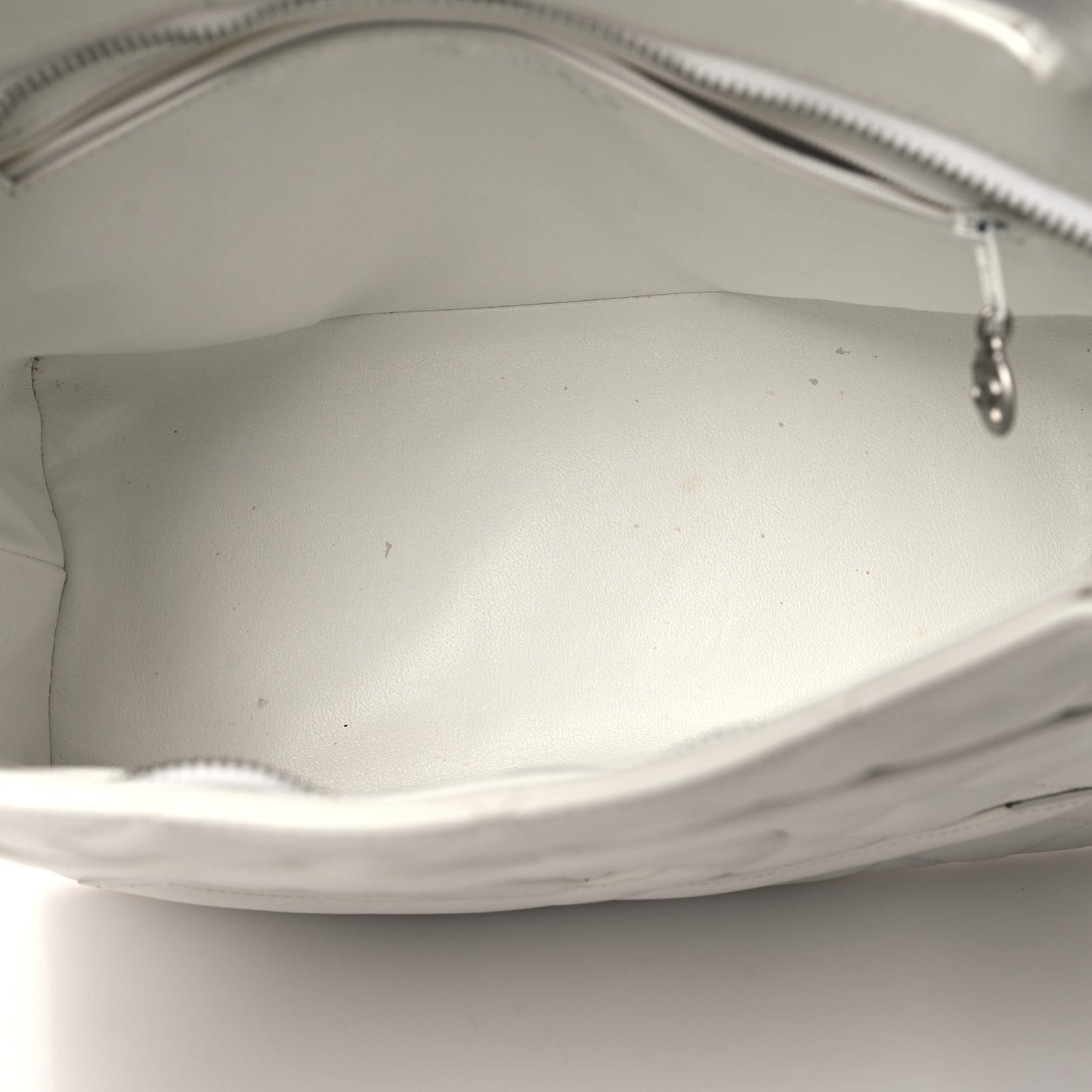 Caviar Quilted Medallion Tote White