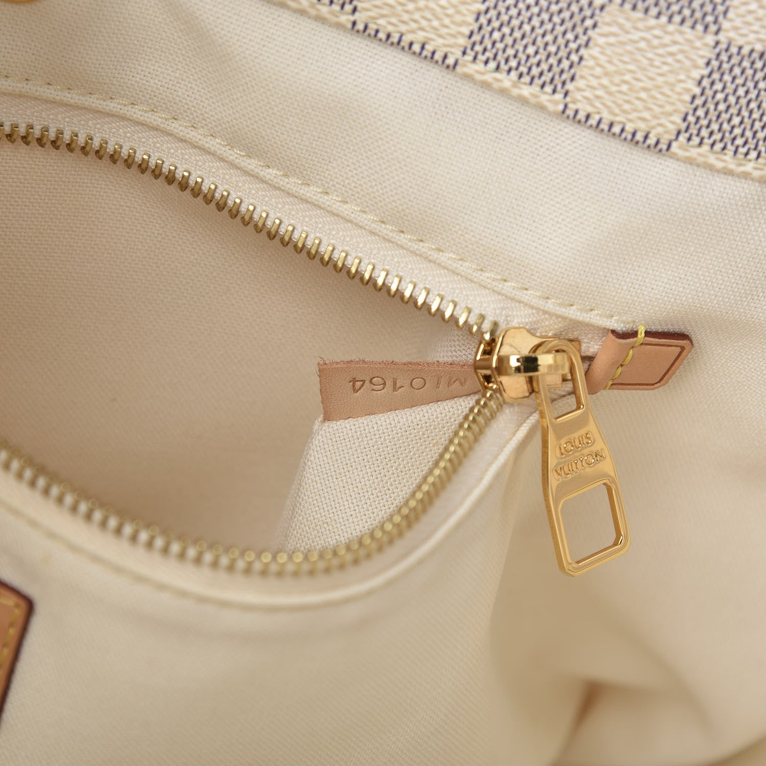 Louis Vuitton Damier Azur Cabas Adventure MM 7 of 10