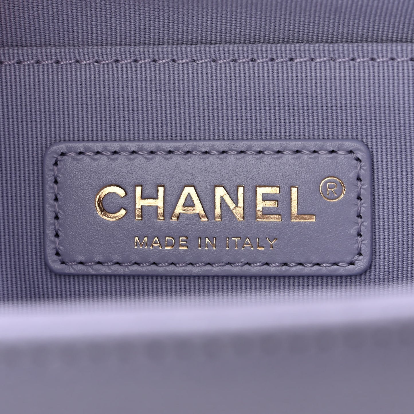 Caviar Quilted Medium Boy Flap Light Purple