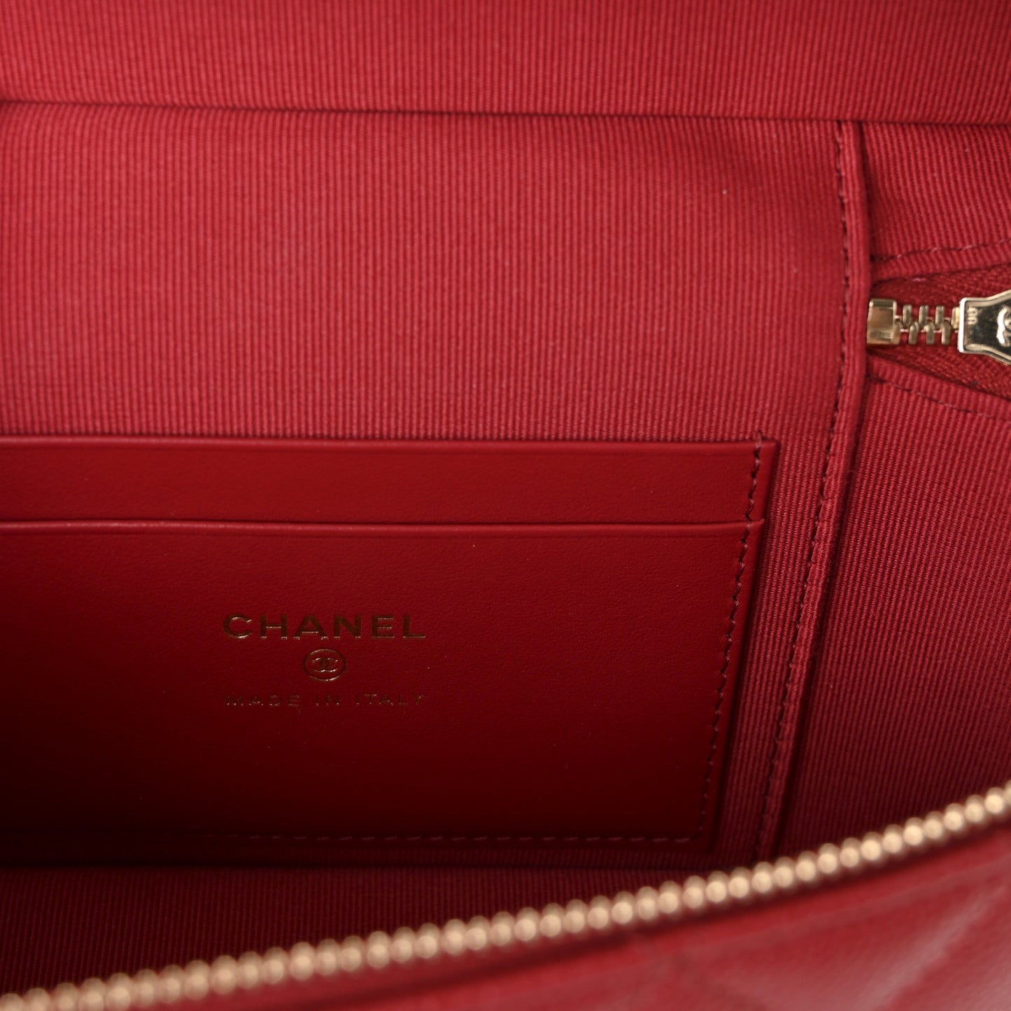 Caviar Quilted Top Handle Slim Vanity With Chain Red