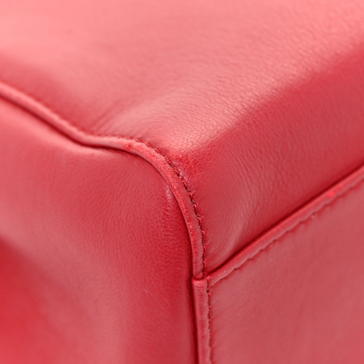 Nappa Mini Peekaboo Iconic Satchel Fragola