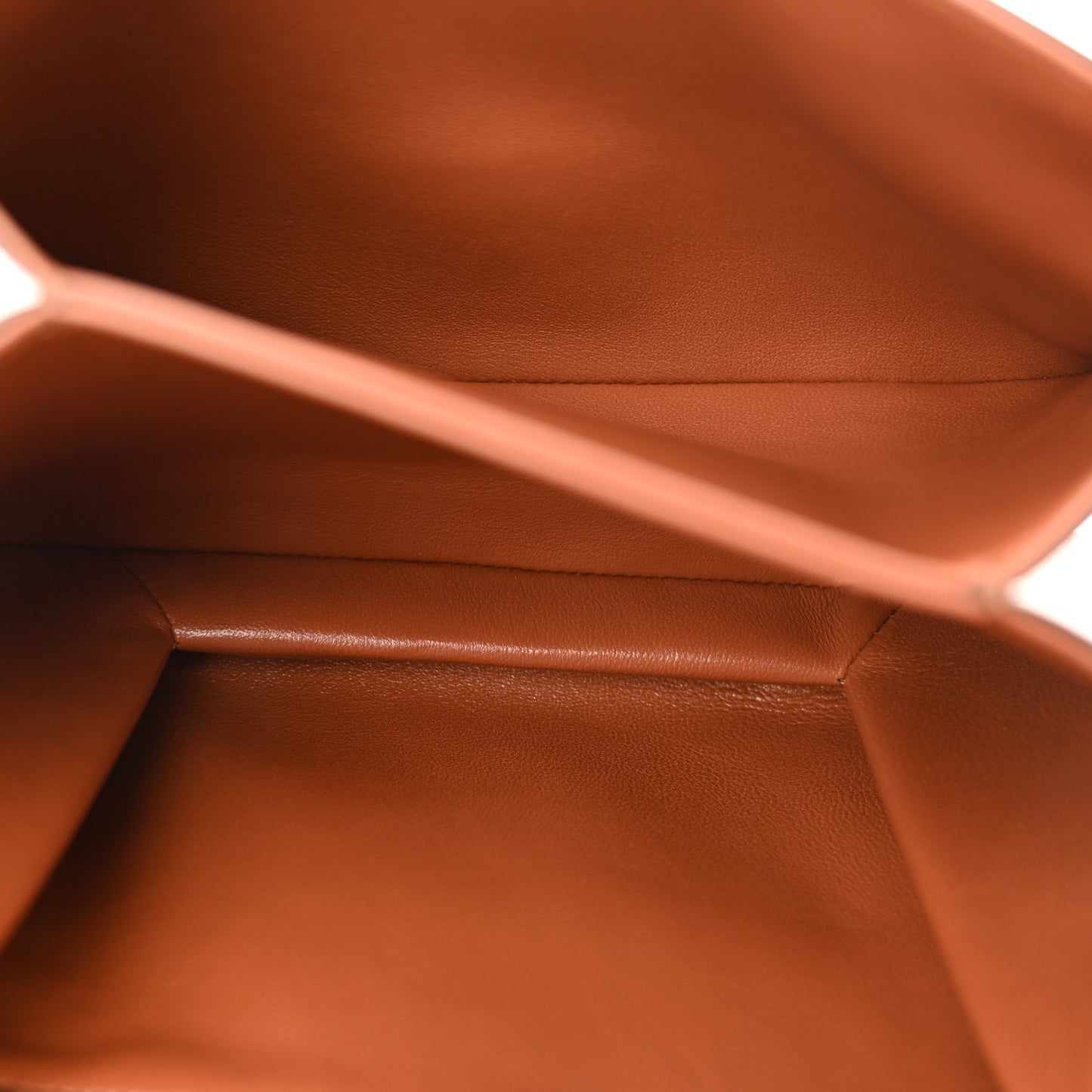 Smooth Calfskin Medium Tabou Tan