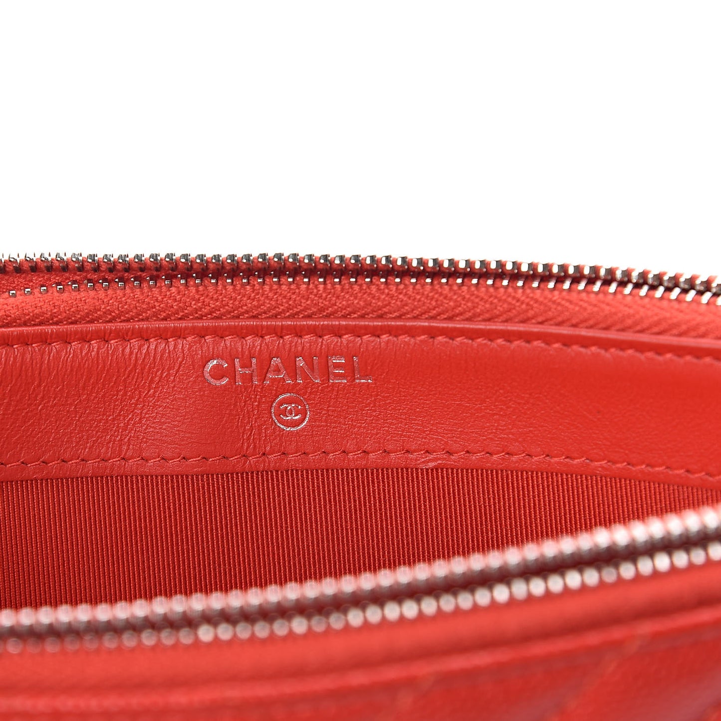 Caviar Chevron Quilted Small Clutch With Chain Red