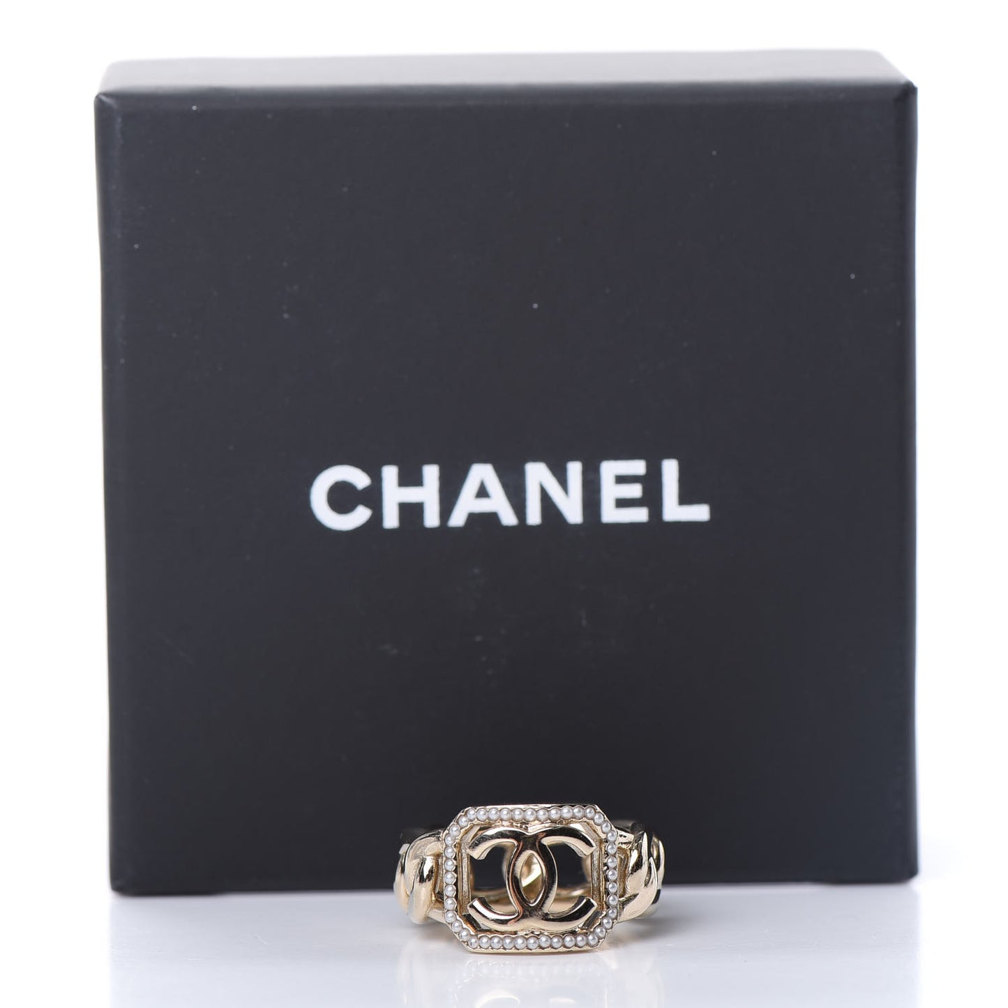 Pearl CC Ring 6.75 Gold