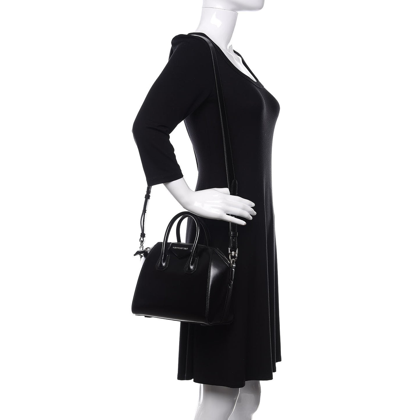 Shiny Lord Calfskin Mini Antigona Black
