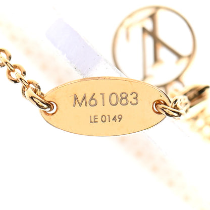 Louis Vuitton Essential V Necklace Gold 6 of 7