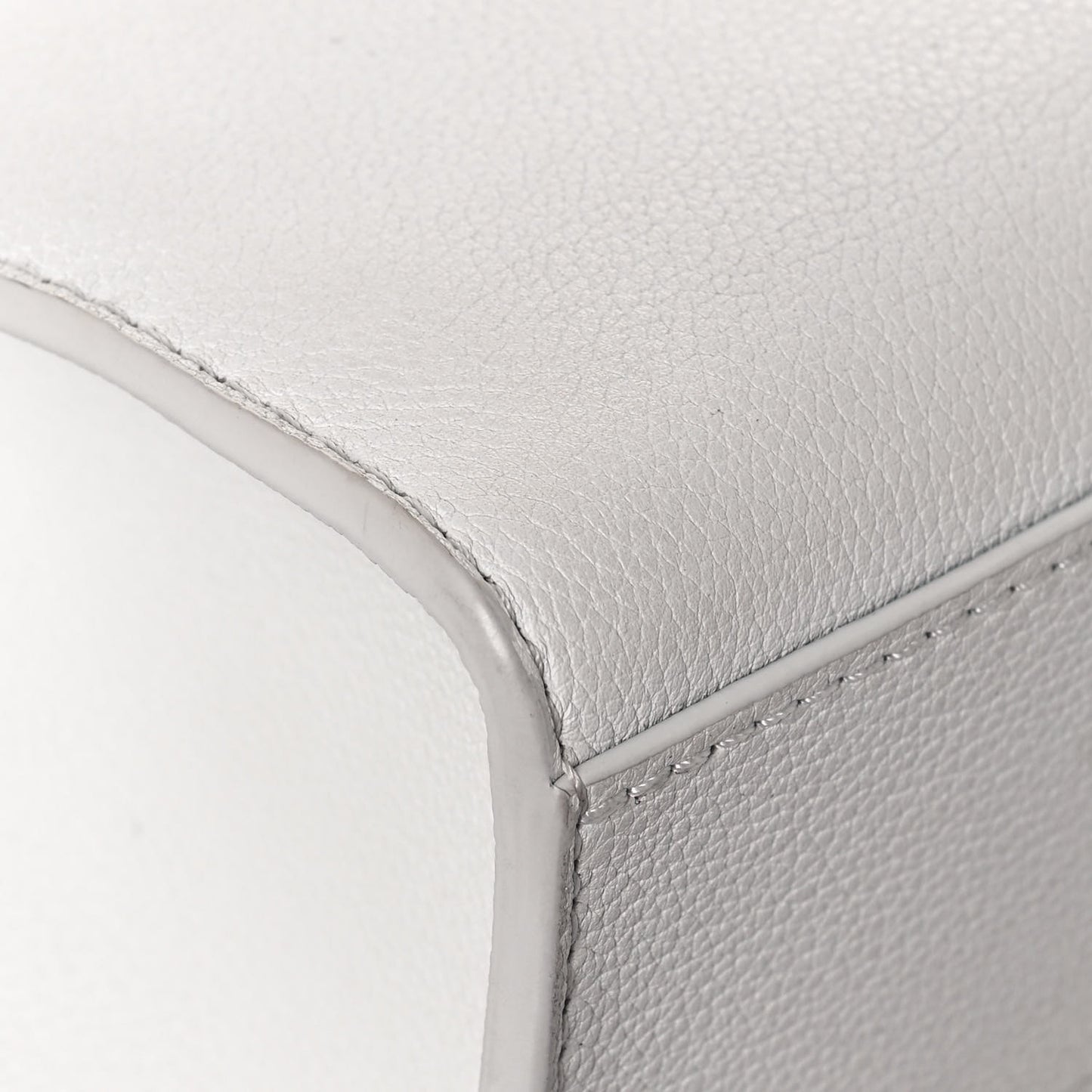Soft Calfskin Mylockme Chain Bag BB White