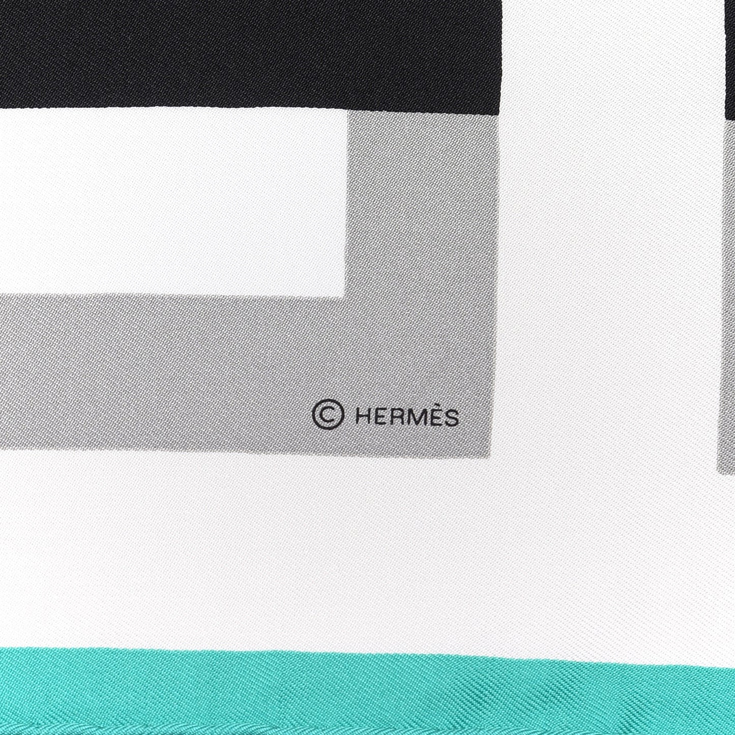 Silk Lettres Au Carre Scarf 90 Gris Noir Menthol