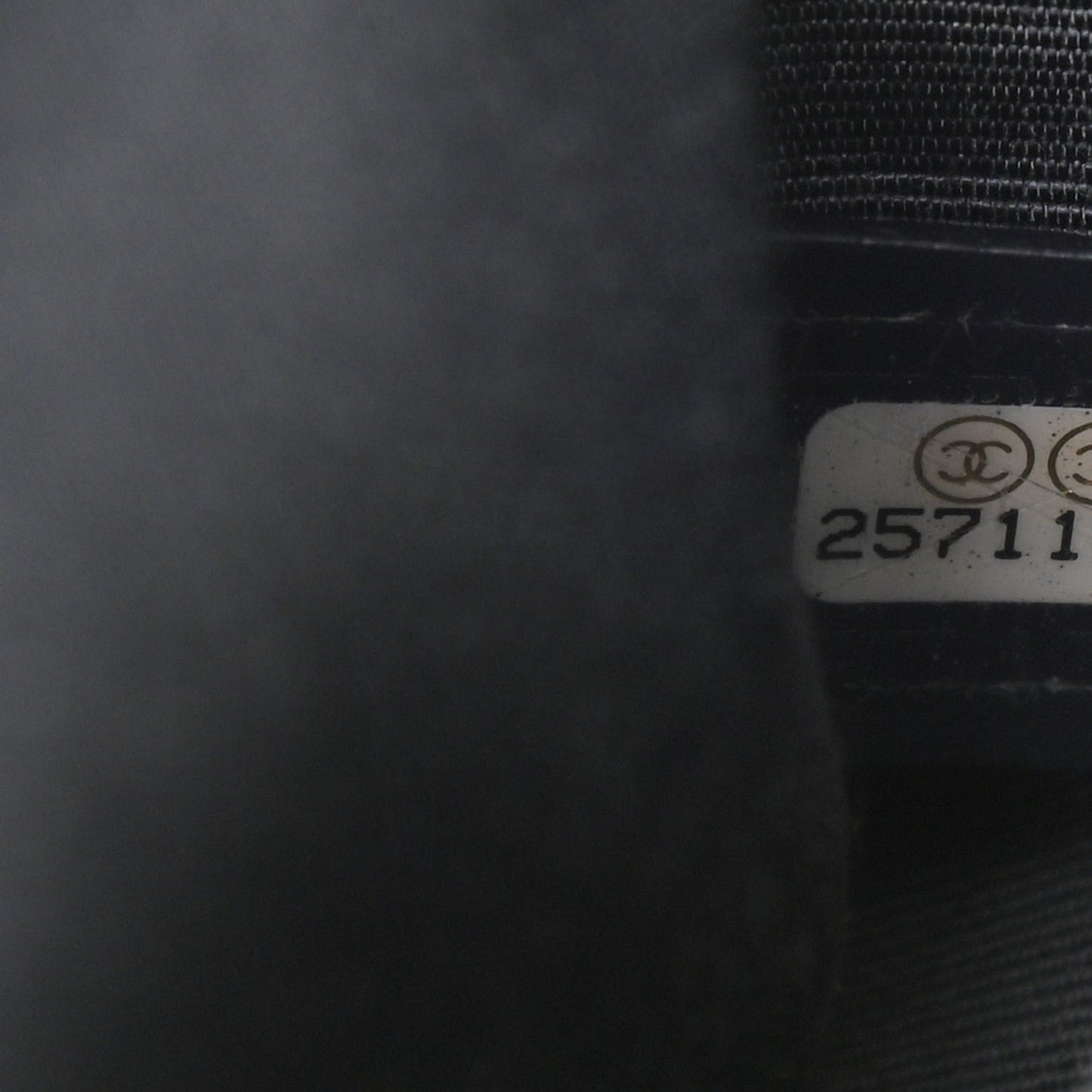 Caviar Chevron Quilted Medium Boy Flap Black