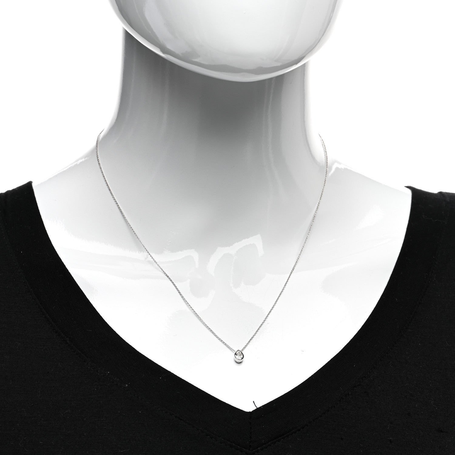 Roberto Coin 18K White Gold Diamond .20ct Pear Cut Pendant Necklace 2 of 4