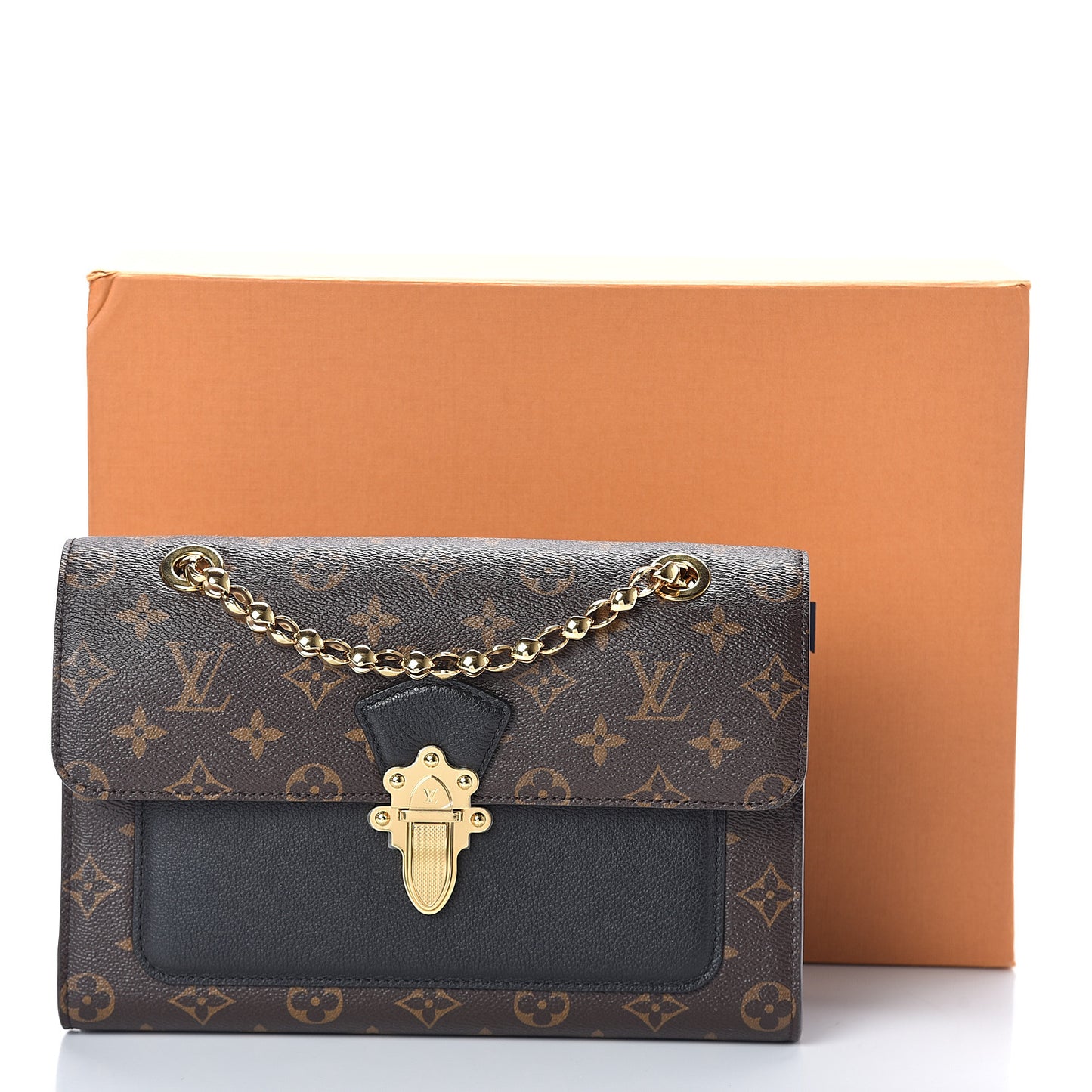 Monogram Victoire Black