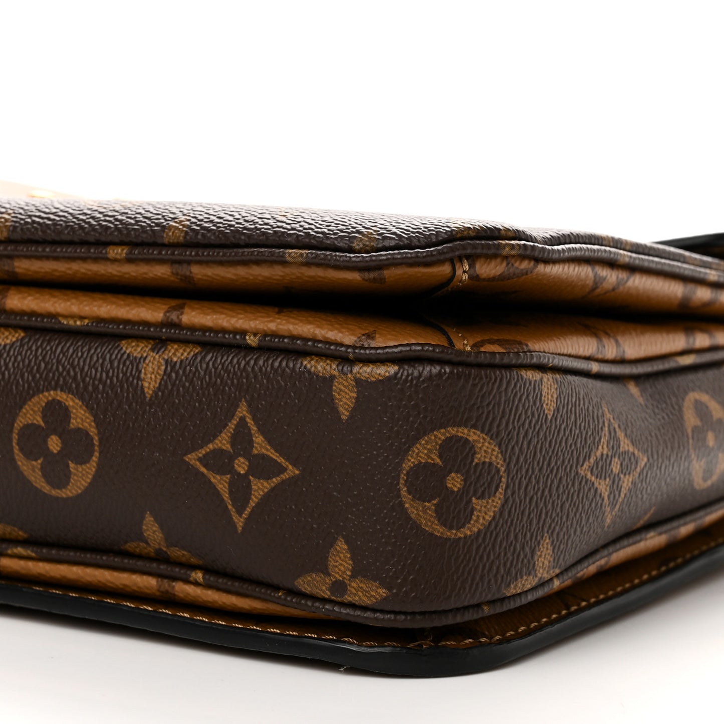 Reverse Monogram Pochette Metis