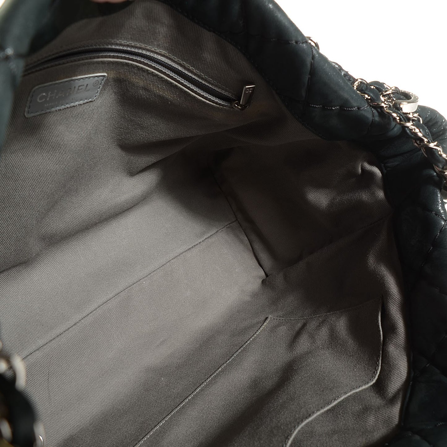 Iridescent Calfskin Large Sea Hit Tote Black