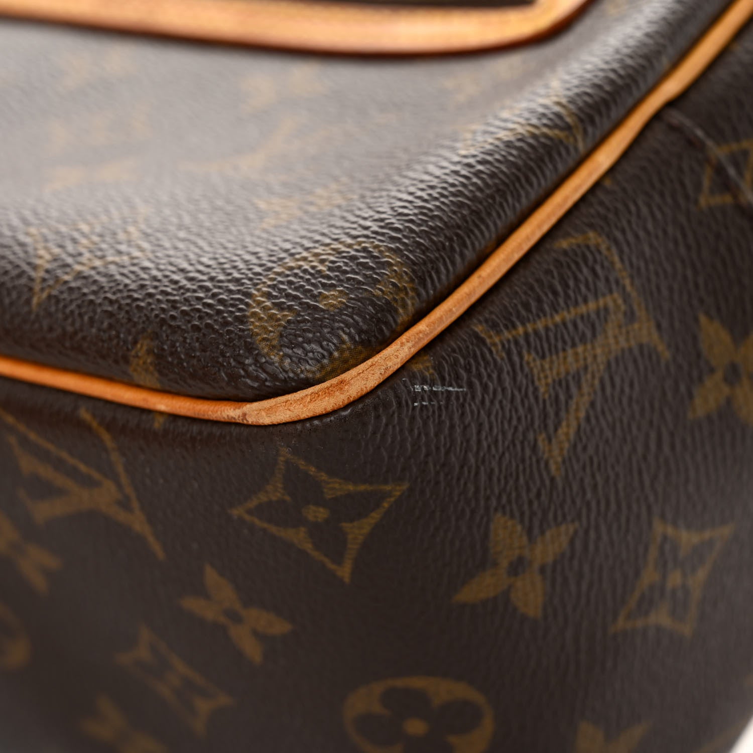Louis Vuitton Monogram Cite MM 11 of 11