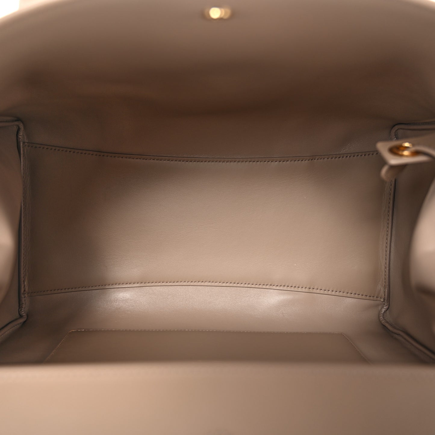 Grained Nubuck L32 Loom Bag Fossil