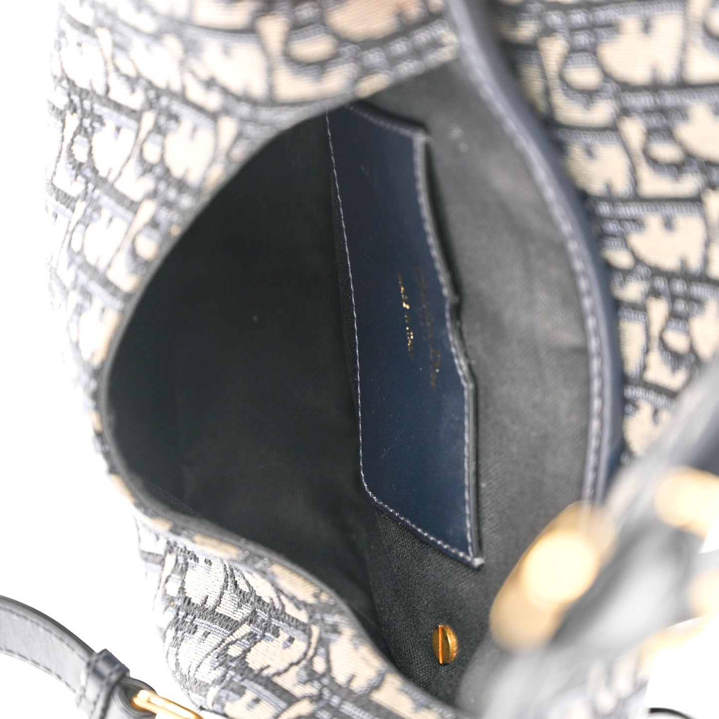 Oblique Medium Bobby Flap Blue