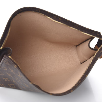 Louis Vuitton Monogram Toiletry Pouch 26 5 of 28