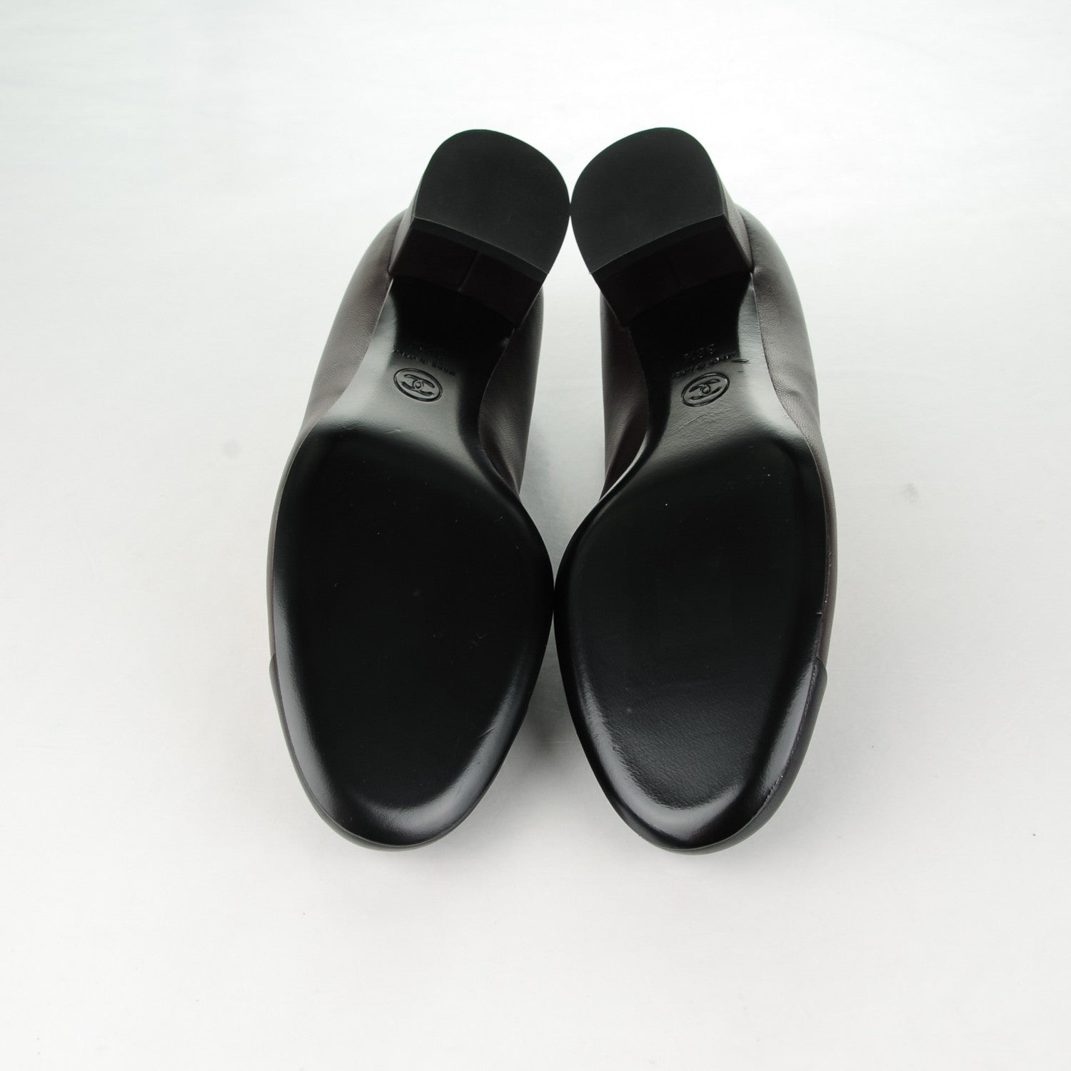 Chanel Lambskin CC Cap Toe Low Heel Pumps 38.5 Dark Brown Black 5 of 7