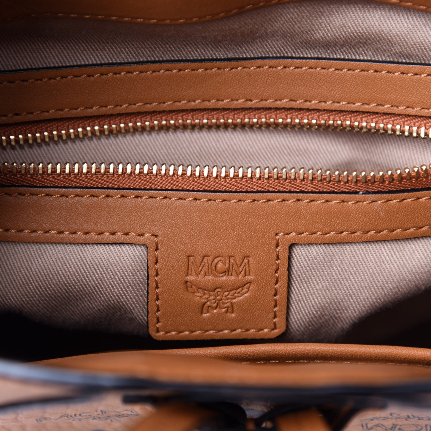 Visetos Small Essential Backpack Cognac