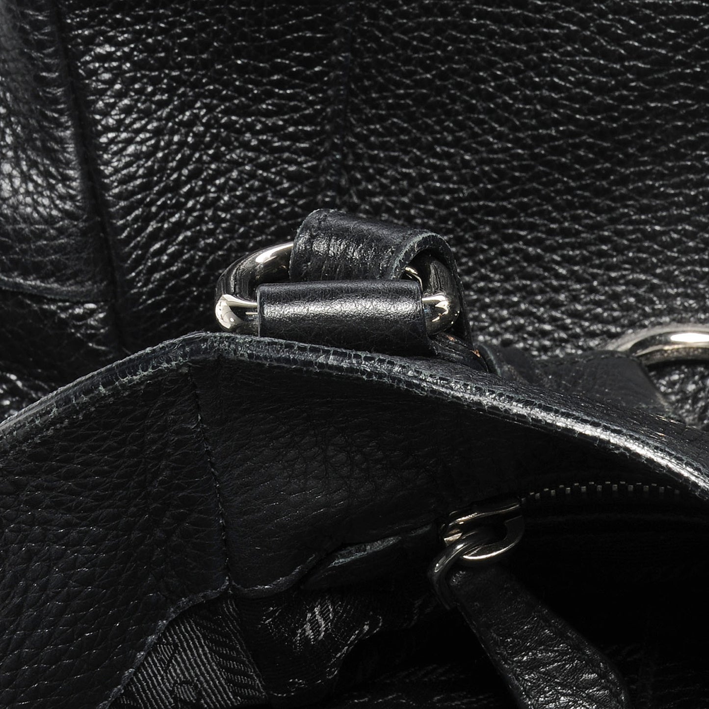 Vitello Daino Shoulder Bag Nero Black