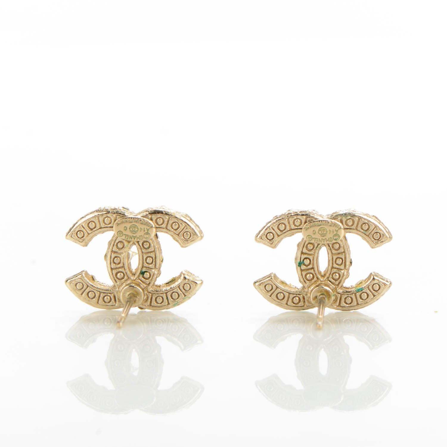 Chanel Pearl CC Earrings Light Gold 3 of 7