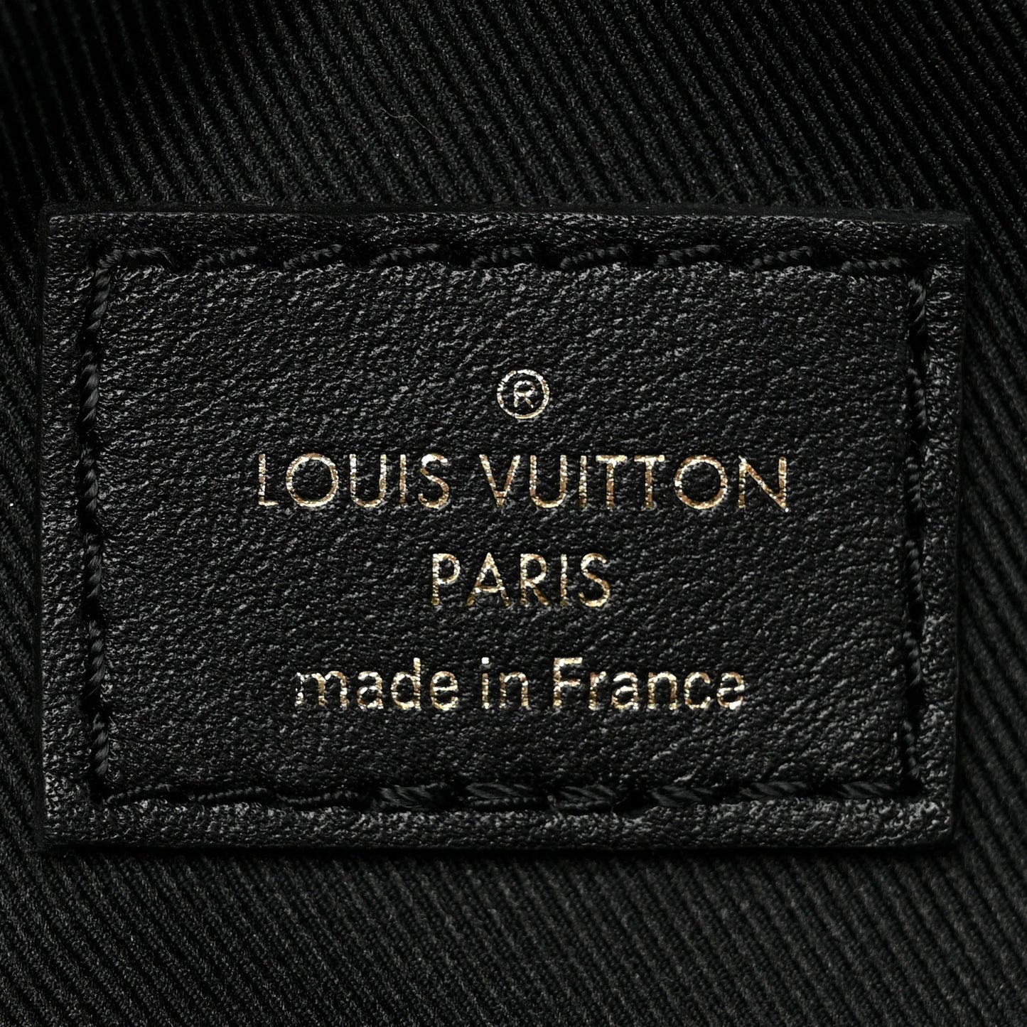 Calfskin Quilted New Wave Bumbag Black