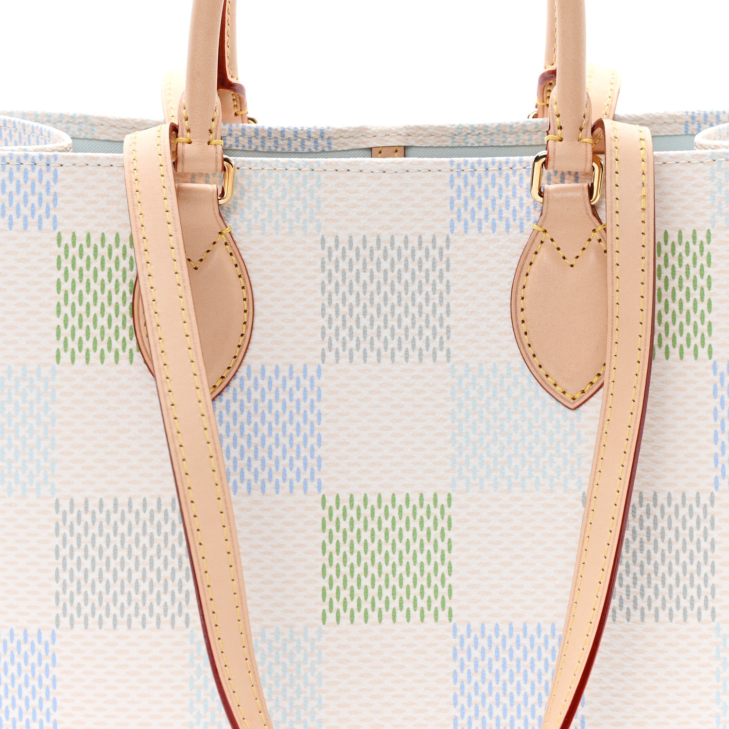 Louis Vuitton Damier Giant Onthego MM Pistachio 7 of 10