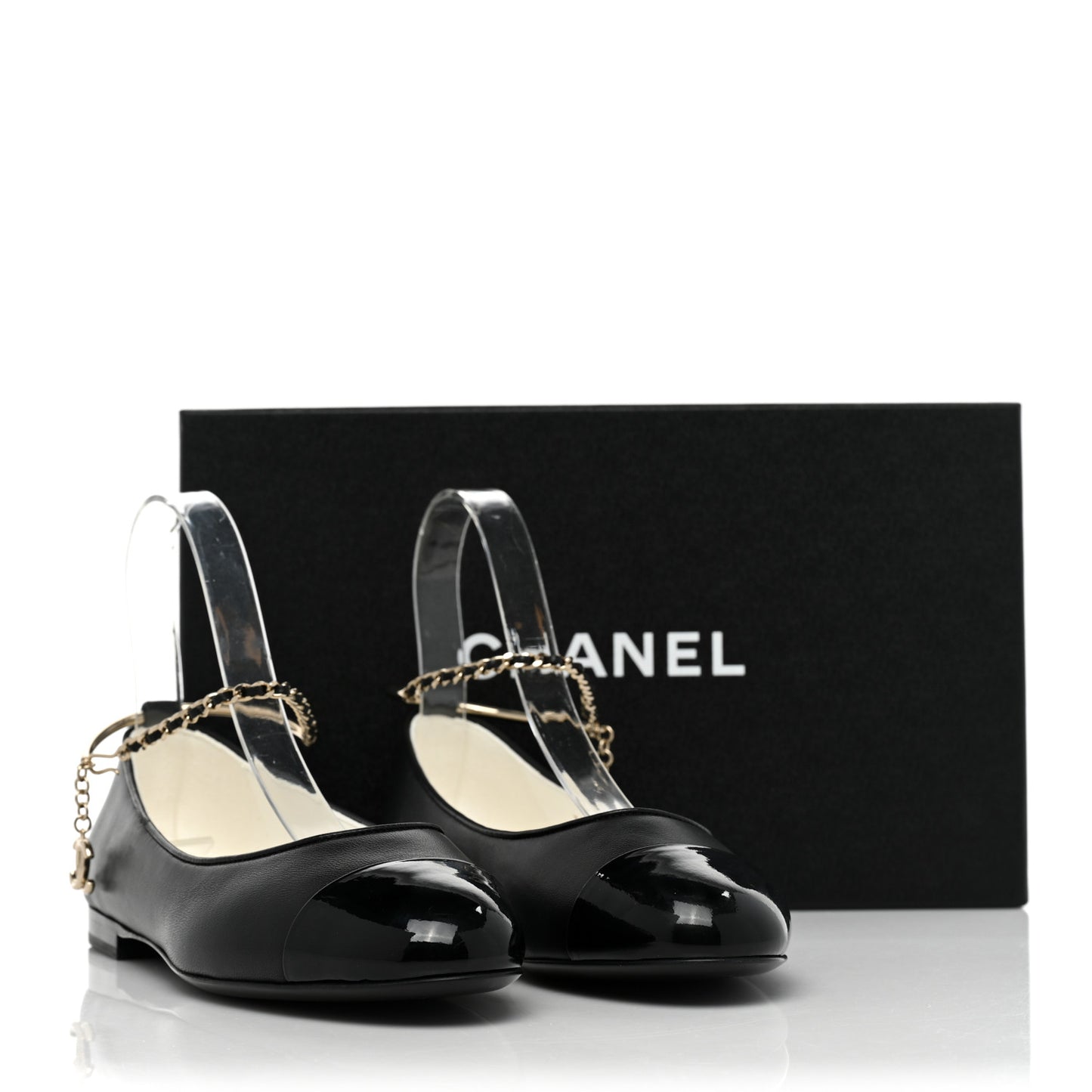 Lambskin Patent Calfskin Cap Toe Ankle Chain Ballerina Flats 37.5 Black