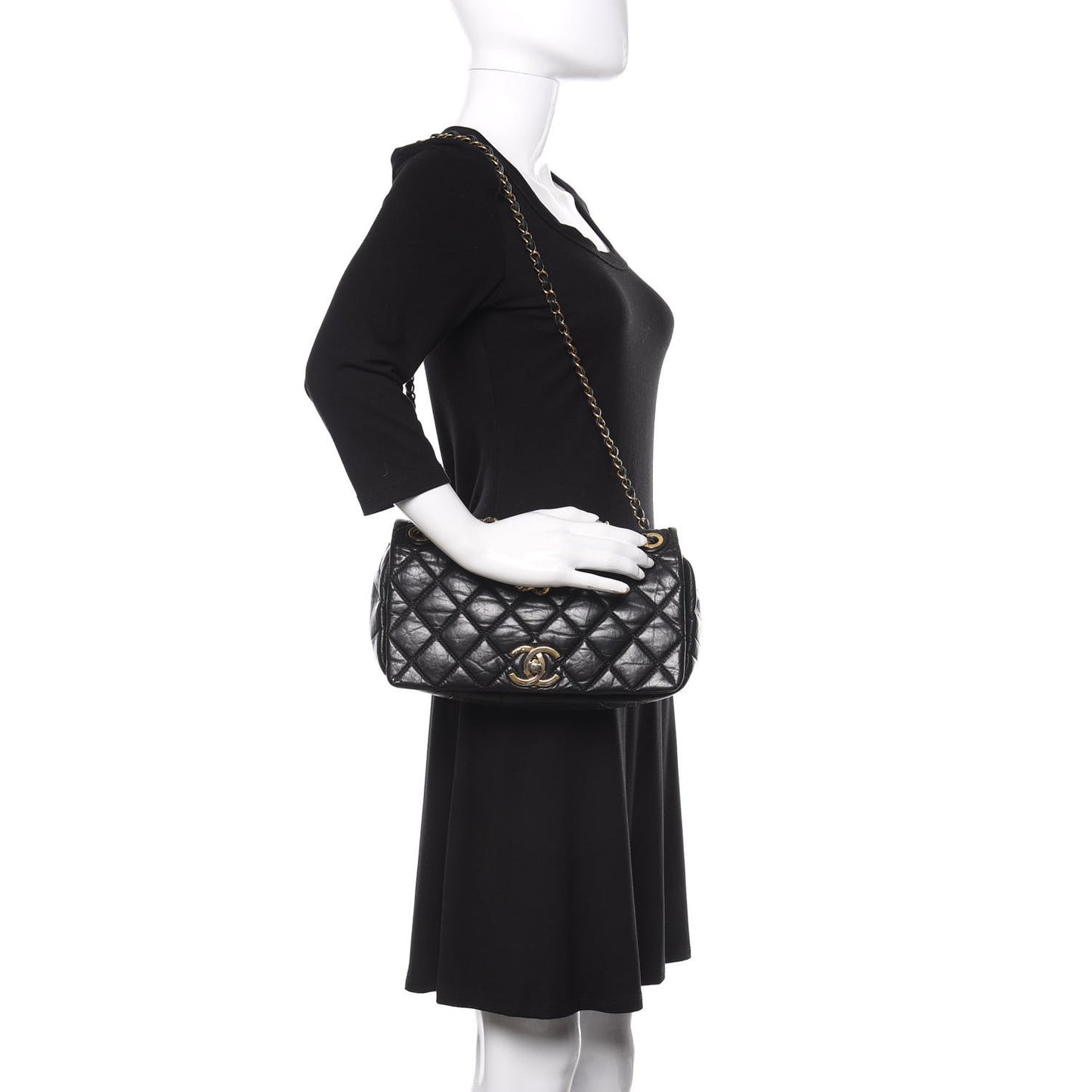 Aged Calfskin Quilted Medium Pondichery Flap Black