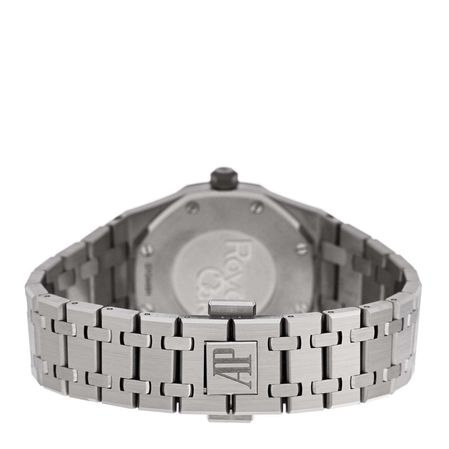 Audemars Piguet Stainless Steel 33mm Royal Oak Quartz Watch Black 67650ST.OO.1261ST.01 3 of 5