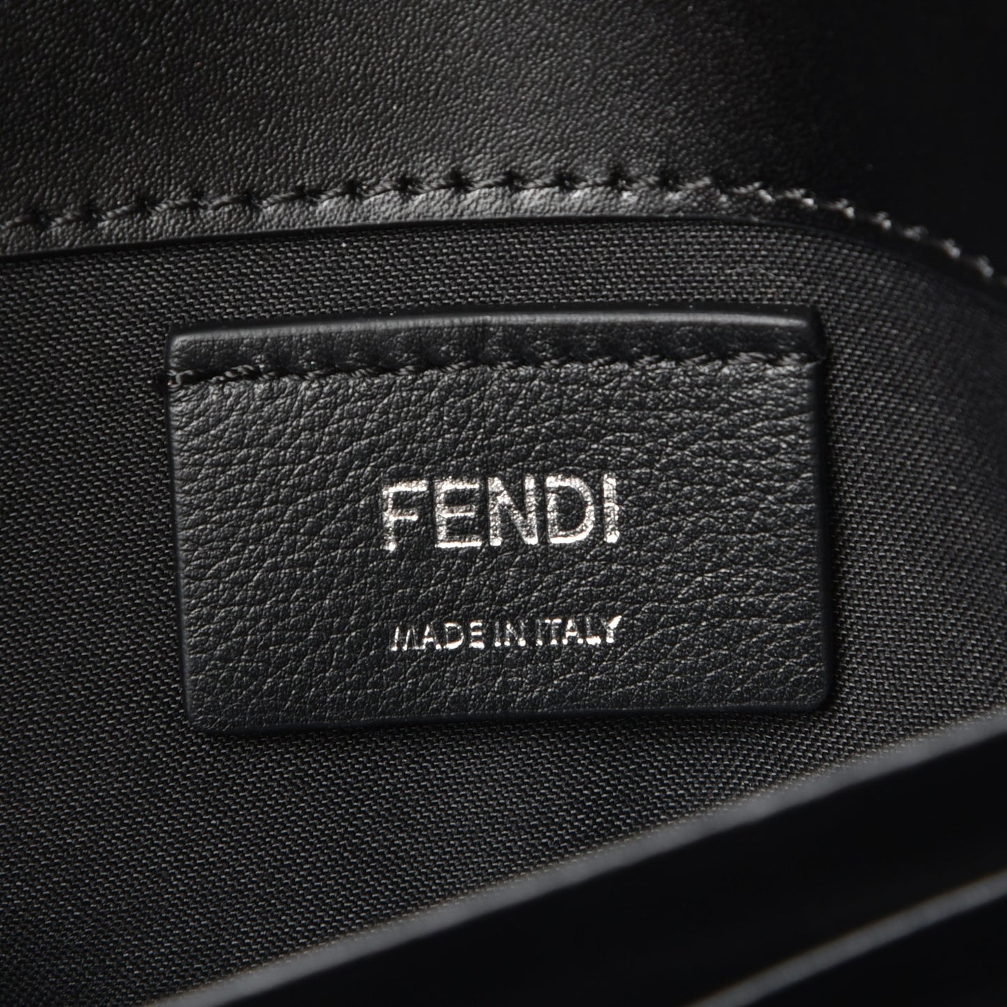 Vitello Liberty Pearl F is Fendi Wallet On Chain Black