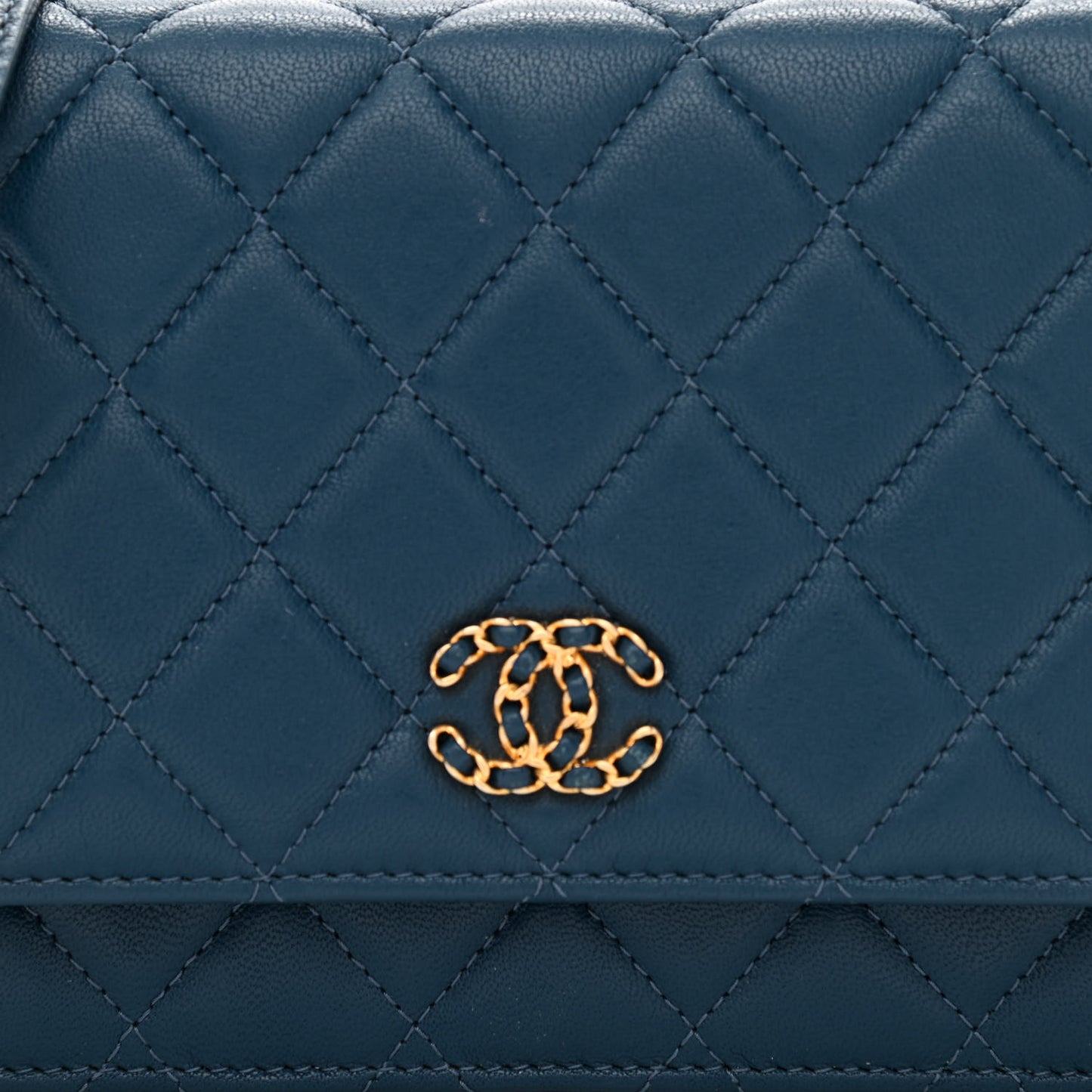 Goatskin Quilted Chanel 19 Wallet On Chain WOC Blue
