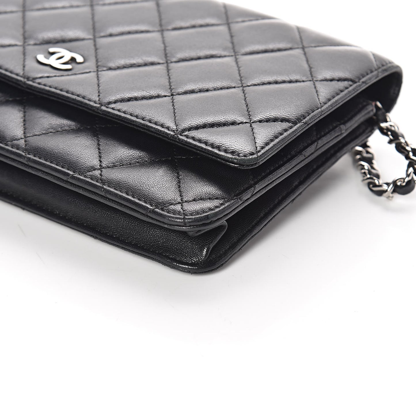 Lambskin Quilted Wallet On Chain WOC Black