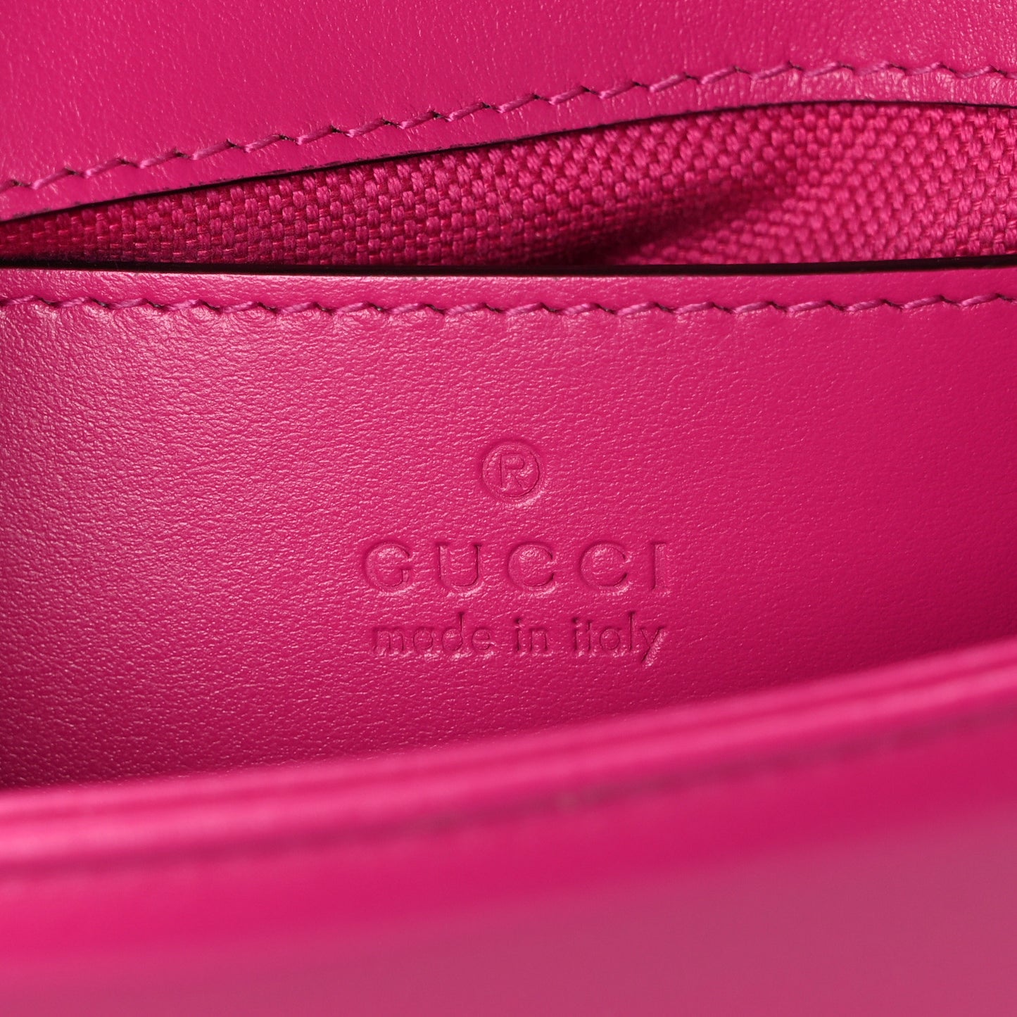 Calfskin Matelasse Monochrome Mini GG Marmont Top Handle Shoulder Bag Classic Fuxia