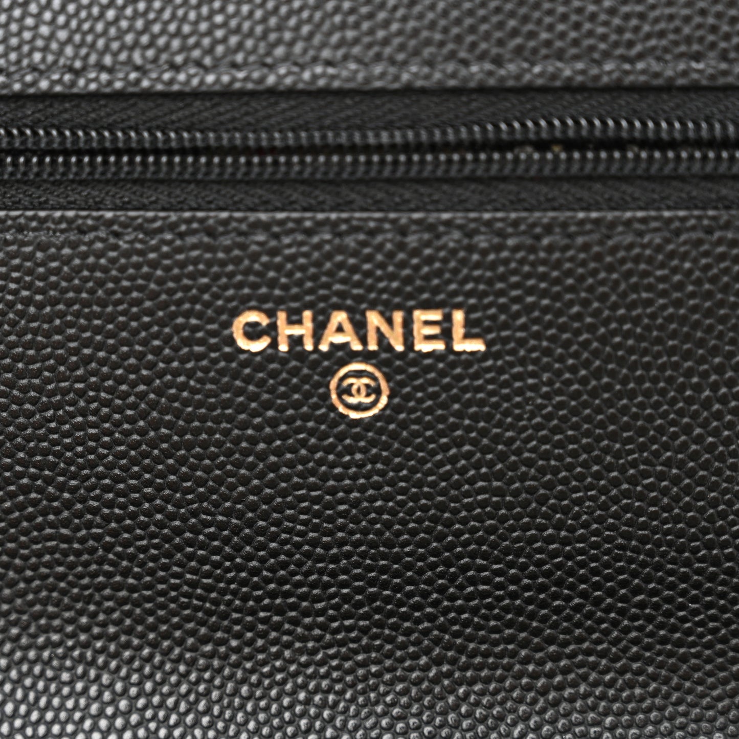 Caviar Quilted Striated CC Wallet On Chain WOC Black