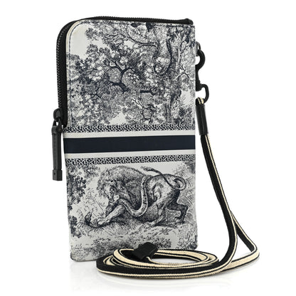 Christian Dior Technical Fabric Embroidered Toile De Jouy DiorTravel Multifunction Pouch Blue 4 of 12
