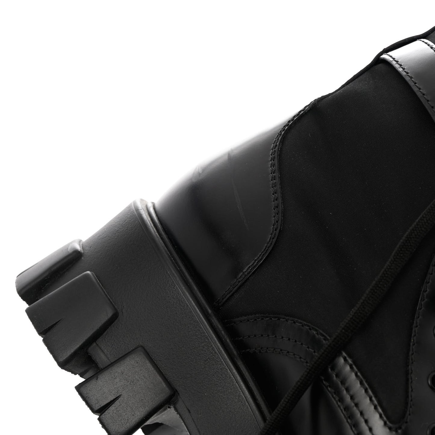 Spazzolato Rois Nylon Metal Triangle Logo Monolith Pouch Pocket 55mm Boots 38.5 Black