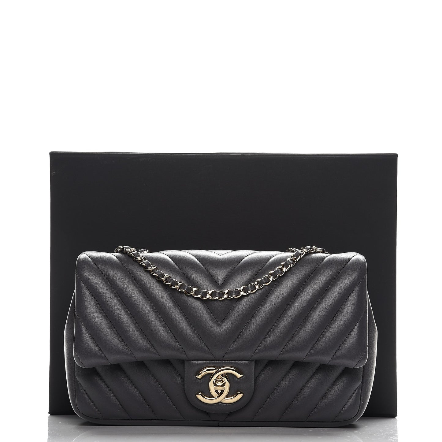 Lambskin Surpique Chevron Quilted Small Single Flap Grey