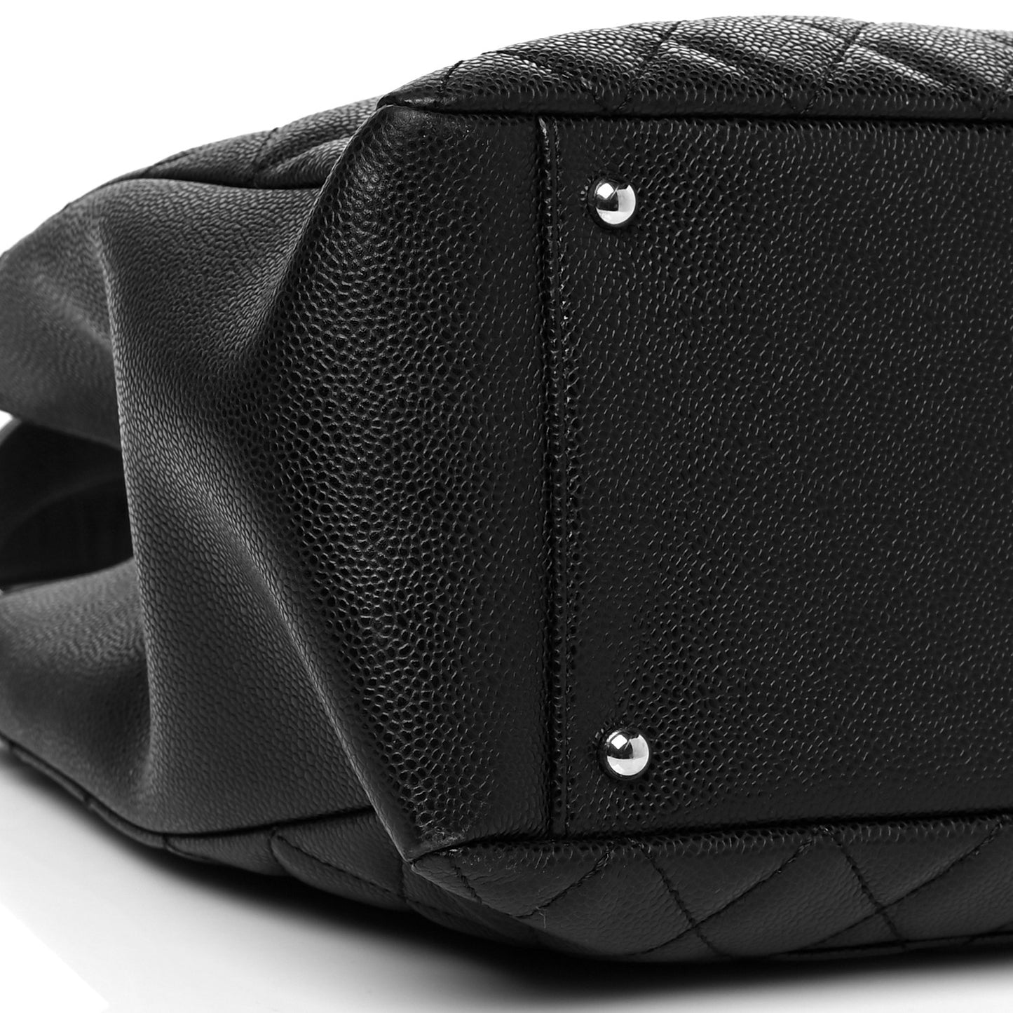 Caviar Quilted XL Grand Shopping Tote GST Black
