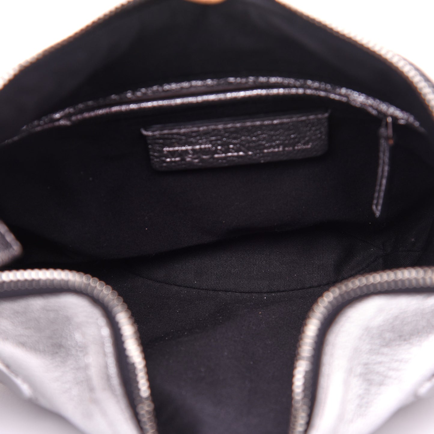 Metallic Lambskin De Manta Clutch Gun