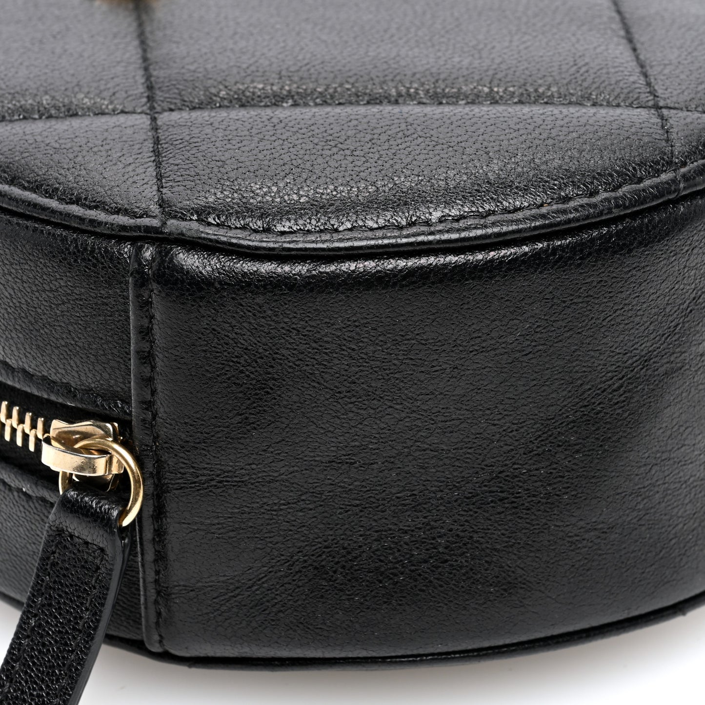 Lambskin Quilted Chanel 19 Round Clutch With Chain Black