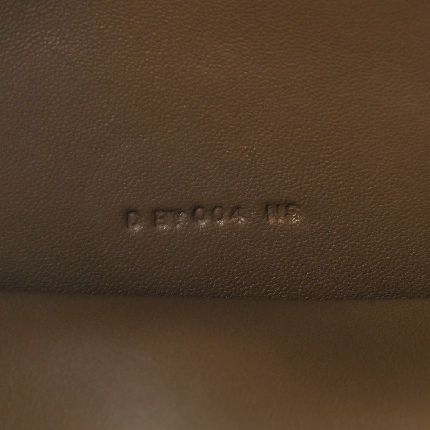 Togo Dogon Duo Wallet Etoupe