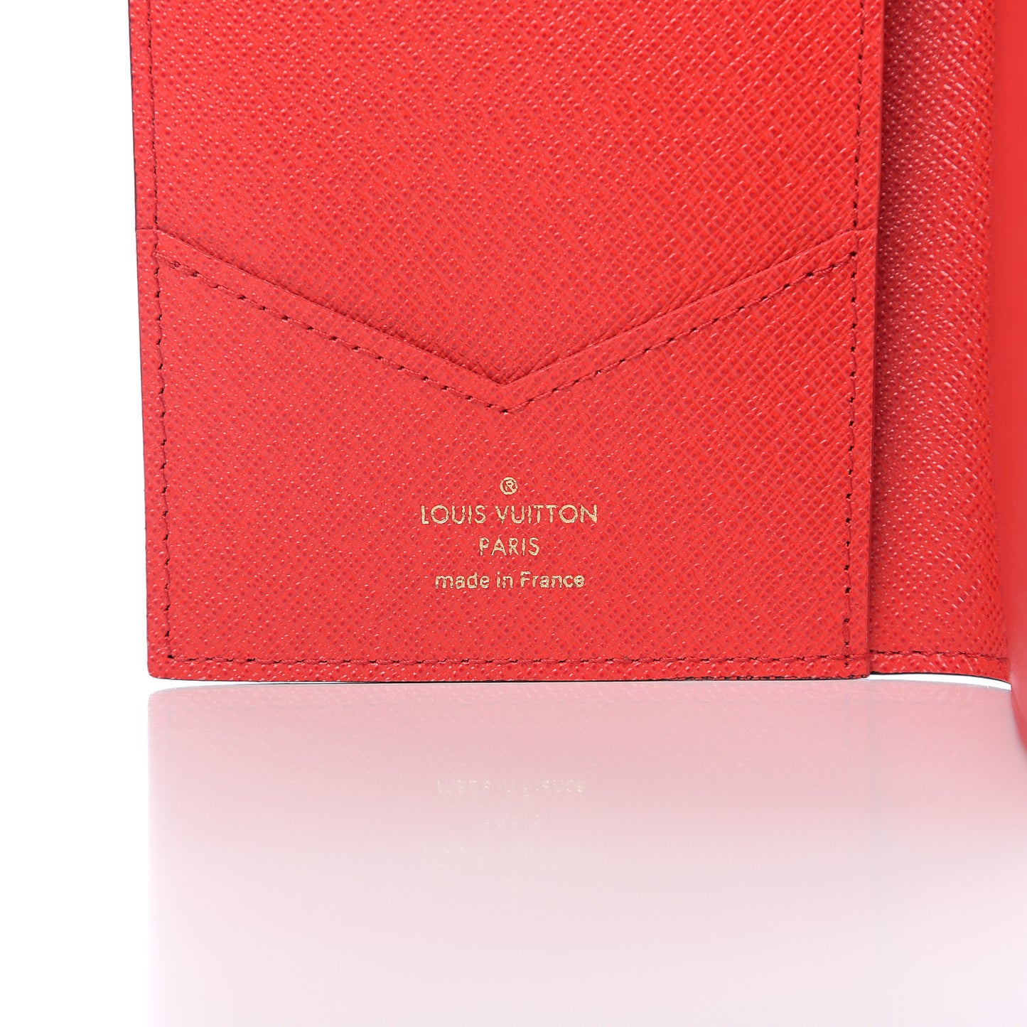 Monogram 2019 Christmas Animation Passport Cover Rouge