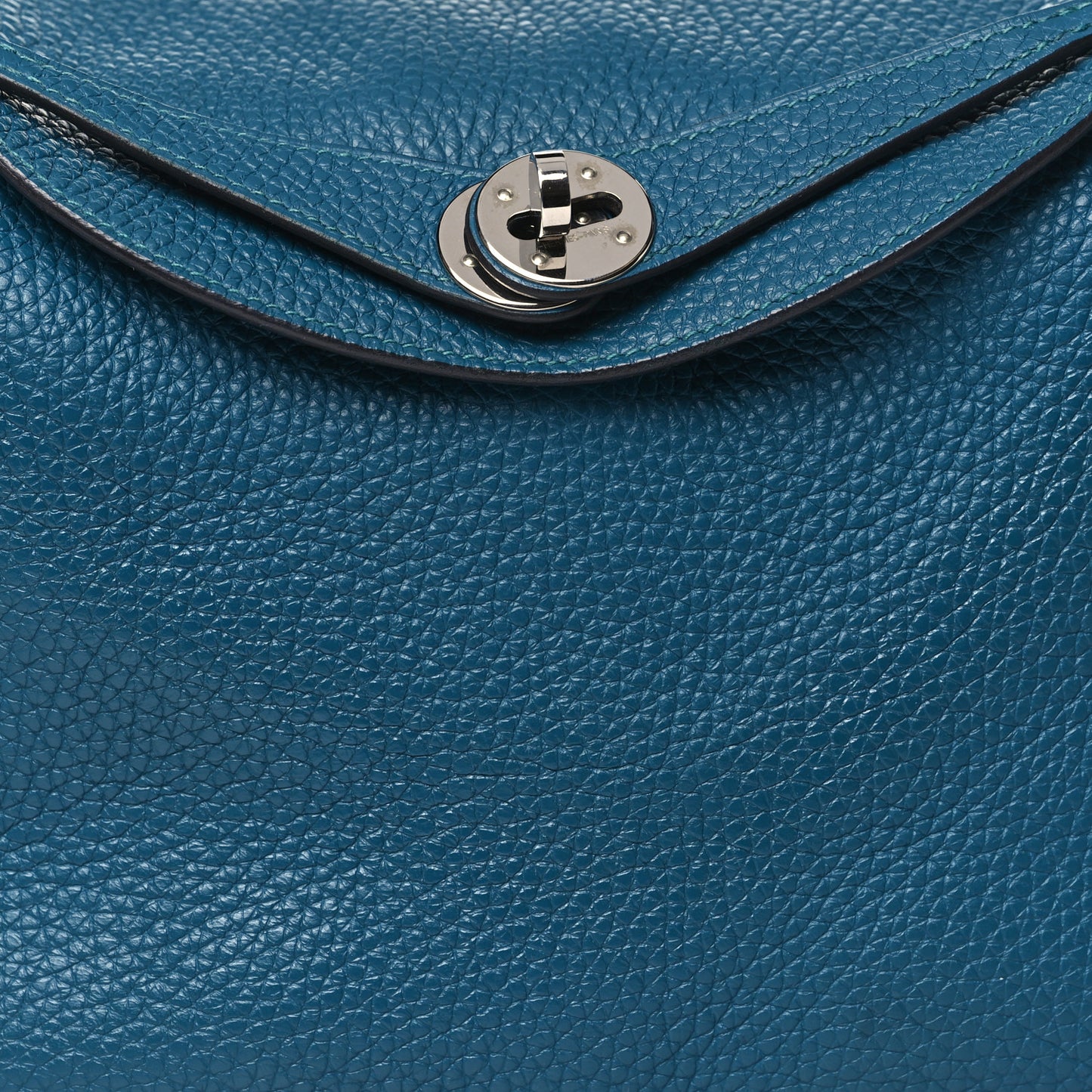 Taurillon Clemence Lindy 26 Cobalt